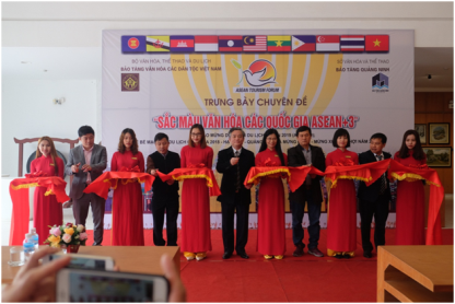  Trưng bày chuyên đề: “Sắc màu Văn hóa các quốc gia ASEAN + 3