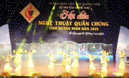 Công diễn và trao giải Hội diễn Nghệ thuật quần chúng tỉnh