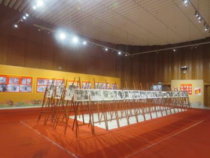 Trưng bày chuyên đề “Bác Hồ với bầu cử Quốc hội và Đại biểu Hội đồng Nhân dân các cấp” tại Bảo tàng Quảng Ninh