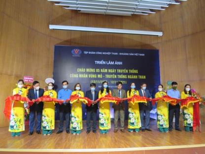 Khai mạc triển lãm ảnh nghệ thuật Nụ cười Than – Khoáng sản Việt Nam