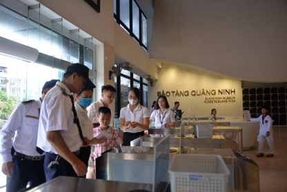 Bảo tàng Quảng Ninh – Ngày đầu tiên triển khai thu phí tham quan điện tử