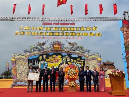 Thành phố Móng Cái đón nhận Di sản văn hóa phi vật thể Quốc gia Lễ hội truyền thống đình Vạn Ninh 